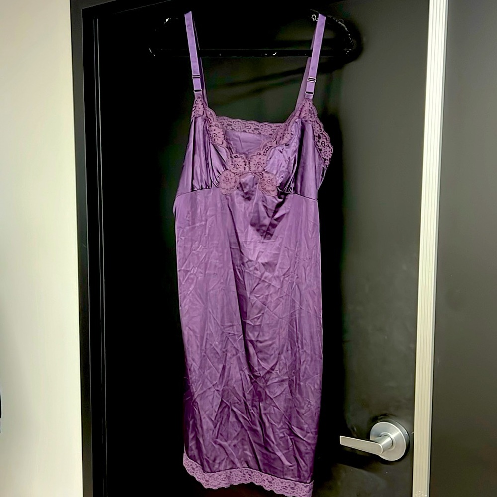 Vintage plum slip with lace